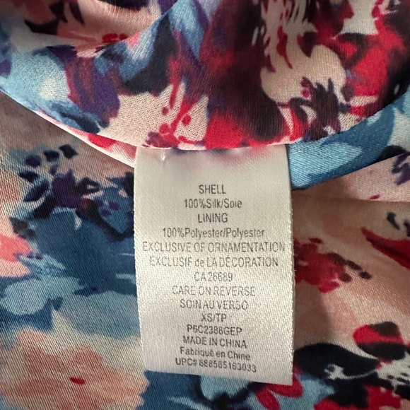 Flirty Silk Summer Dress - Picture 7 of 8